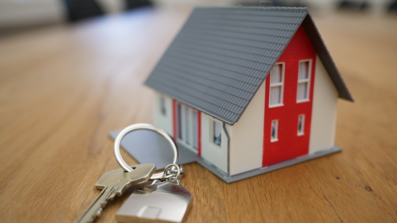 House keys and model representing inherited property